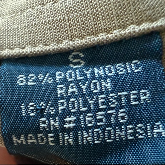 Hobie Short Sleeve Button Shirt Tan Rayon Blend Size S – Small flaw - Picture 8 of 13